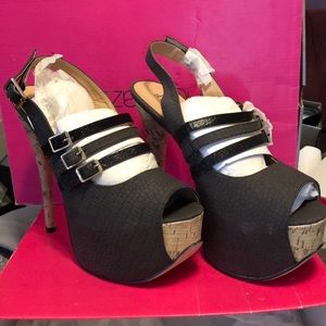 OPEN TOE HIGH HIGH HEELS